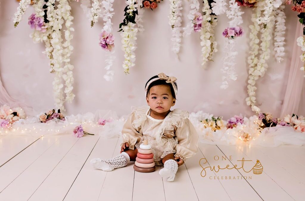 Petals, Frosting, and Baby’s First Birthday: A Floral Cake Smash Adventure!